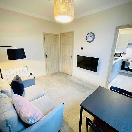 Newly Refurbished, Central Apartment With Permit Parking Bath Dış mekan fotoğraf